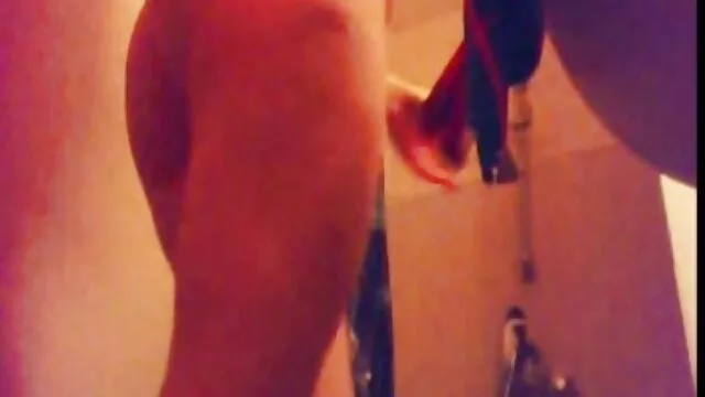หนุ่มผมแดงแหย่แฟนเอเชียของเขาในตำแหน่งมิชชันนารี วีดีโอ โป็