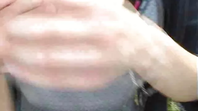 เพื่อนเย็ดเจี๊ยบที่ดูไร้ค่าและนั่งบนใบหน้าของเธอ วีดีโอ โปะ