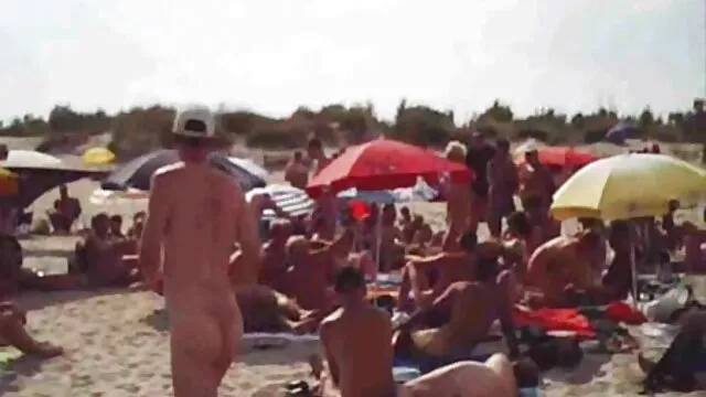 สุนัขตัวเมียสีดำตัวเมีย หนัง xx วีดีโอ Cherokee Da Ass ตบอย่างหนักในสไตล์คนชอบสุนัข